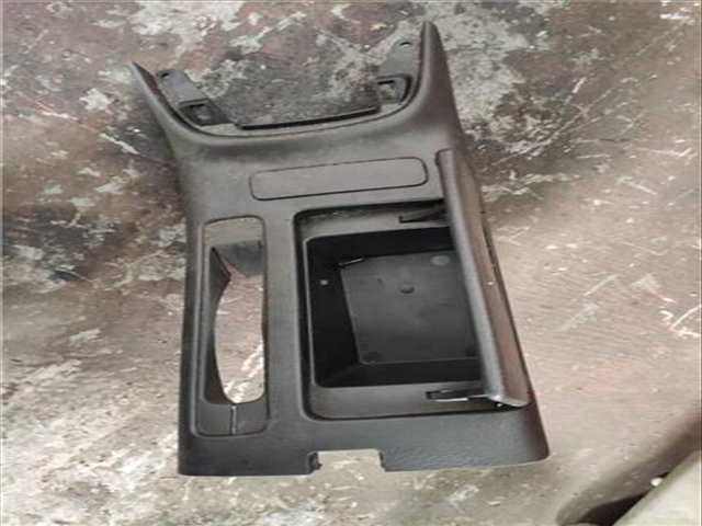 Consola Central Toyota Avensis 2.0