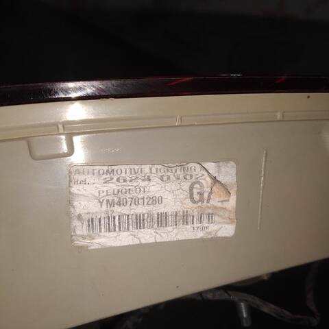 Foto 2ª: Piloto Trasero Izquierdo Peugeot RCZ 156CV 115KW