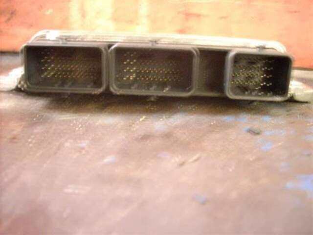 Foto 3ª: Centralita Motor ECU Peugeot 407 2.7 BÁSICO [2.7 LTR. - 150 KW HDI FAP CAT (UHZ - DT17TED4)] [UHZ (DT17TED4)]