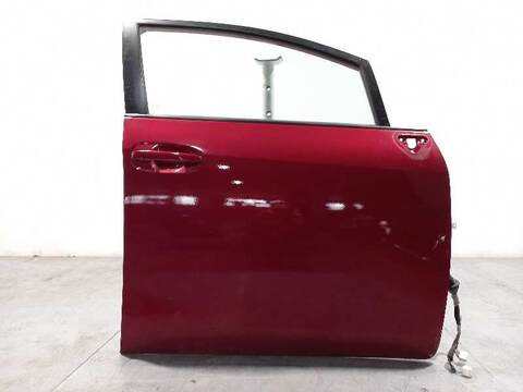 Puerta Delantera Derecha Toyota Verso COMFORT 126CV 93KW