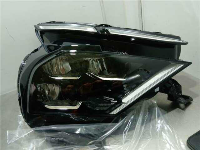 Faro Derecho Citroen C4 1.5 FEEL PACK [1.5 LTR. - 96 KW BLUE-HDI FAP]