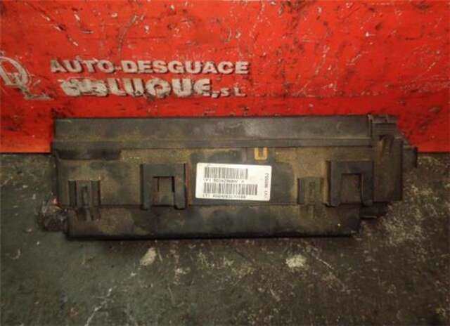 Caja Reles Fusibles Jeep Grand Cherokee 2.7 CRD LAREDO [2.7 LTR. - 120 KW CRD CAT]