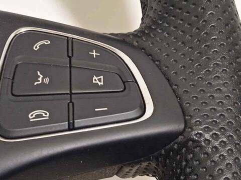 Foto 2ª: Volante Mercedes Clase G 230 GLA 180 156.942) 122CV 90KW [270910] (2018)