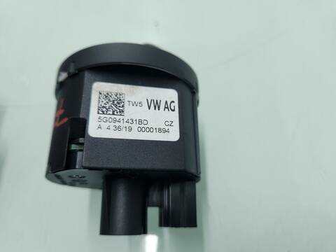 Foto 3ª: Mando Luces Volkswagen Tiguan ADVANCE 4MOTION 150CV 110KW [DFGA] (2020)