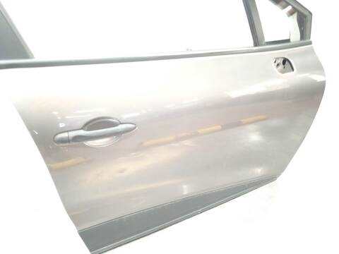 Foto 4ª: Puerta Delantera Derecha Renault Clio 1.5 DCI 75 75CV 55KW [K9K628] (2016)