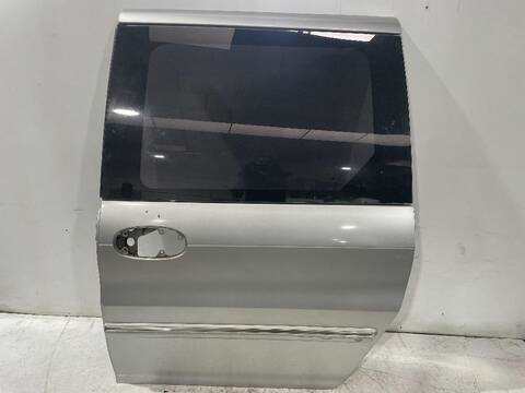 Puerta Lateral Corredera Izquierda Kia Carnival 2.9 CRDI LX AUT. 144CV