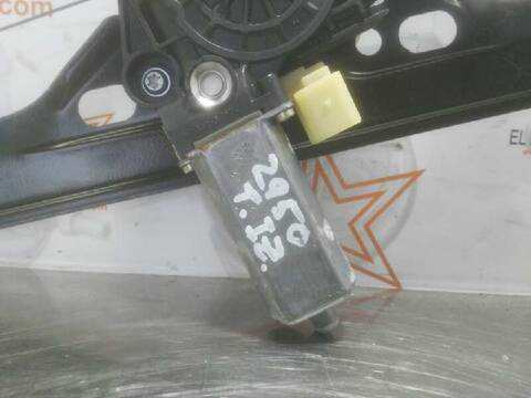 Foto 2ª: Elevalunas Manual Trasero Izquierdo Mercedes Clase C 160 270 CDI 203.016) BERLINA 170CV 125KW [612962] (2003)