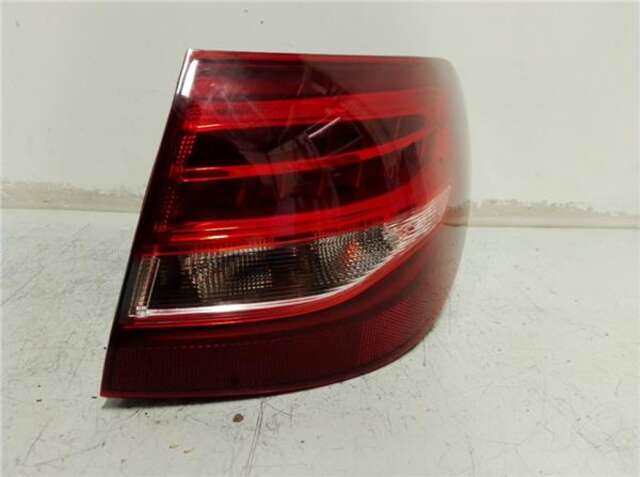 Piloto Trasero Derecho Mercedes Clase C 160 1.6 C 200 T D (205.201) [1.6 LTR. - 118 KW CDI CAT]