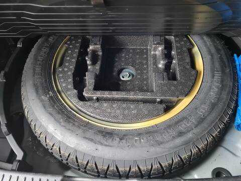 Neumatico Mazda CX7 ER) LUXURY