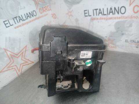 Foto 2ª: Caja Reles Fusibles Opel Insignia EDITION BERLINA 131CV 96KW [A20DTH] (2008)