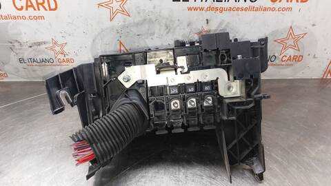 Foto 3ª: Caja Reles Fusibles Mercedes Clase A 140 A 200 177.087) 163CV 120KW (2018)