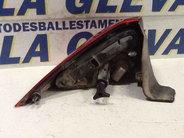 Foto 3ª: Piloto Trasero Derecho Renault Laguna 2.0 DCI BERLINA 0CV [M9R858] (2012)
