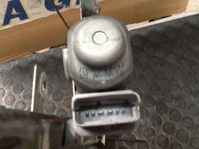 Foto 2ª: Elevalunas Eléctrico Delantero Derecho Peugeot 207 1.4 HDI (2005)