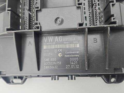 Foto 3ª: Caja Reles Fusibles Volkswagen Polo ADVANCE 75CV 55KW [CFWA] (2012)