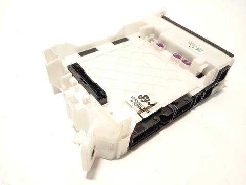 Foto 2ª: Caja Reles Fusibles Toyota Yaris 1.5 125CV 92KW [M15A] (2022)