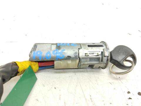 Foto 3ª: Motor de Arranque Peugeot 206 QUICKSILVER BERLINA 109CV 80KW [NFU] (2003)