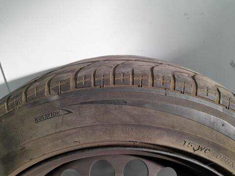 Foto 3ª: Neumatico Mercedes Clase C 160 2.2 CDI CAT AUT. 143CV [D/ 611962] (2000)