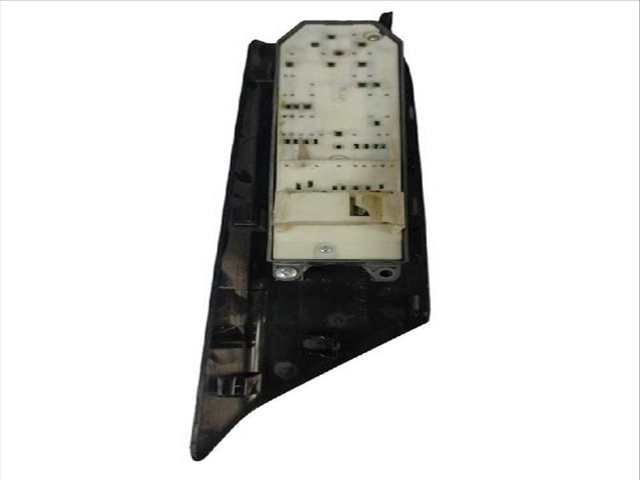 Botonera Elevalunas Toyota Rav4 2.2 D 4WD ALA49)