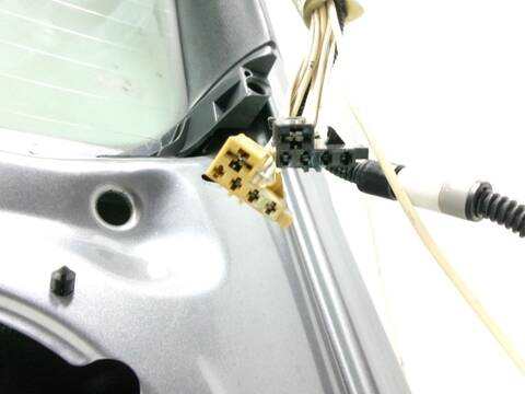 Foto 3ª: Portón Skoda Yeti CFH (2013)