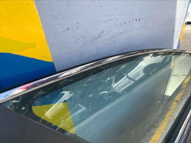 Foto 3ª: Puerta Delantera Derecha Toyota Avensis 2.0 D4D124-126CV 0CV [1AD] (2009)