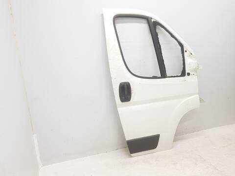 Foto 3ª: Puerta Delantera Derecha Citroen Jumper 30 L1H1 BLUEHDI 110 (2006)