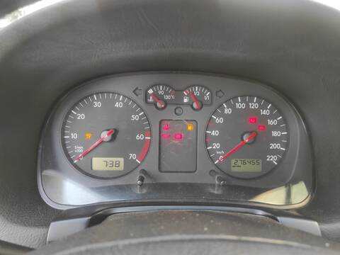 Cuadro de Instrumentos Volkswagen Golf AHW BERLINA