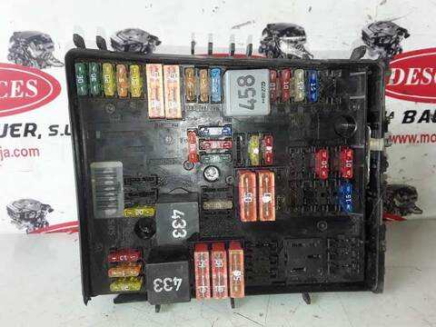 Caja Reles Fusibles Volkswagen Touran ADVANCE 1.9 TDI 101CV