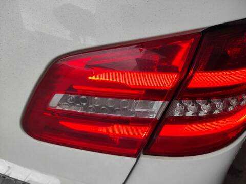 Piloto Portón Derecho Mercedes Clase B 150 270910