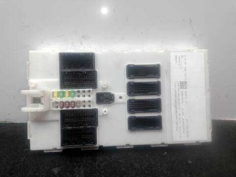 Caja Reles Fusibles Bmw Serie 4 420 D DESCAPOTABLE F33 F83)