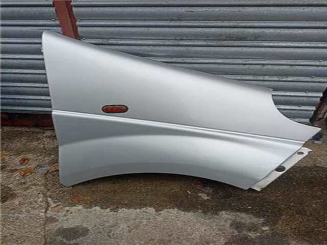 Aleta Delantera Derecha Opel Vivaro 1.9 COMBI 2.9T LARGO [1.9 LTR. - 74 KW CDTI CAT (F9Q-760 - L08)]