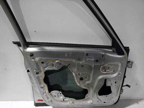 Foto 3ª: Puerta Delantera Izquierda Citroen C4 AVATAR 109CV [9HZDV6TED4] (2006)