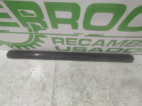 Foto 2ª: Faldón Lateral Ford Focus 1.6 16V CAT 101CV [HWDA] (2004)