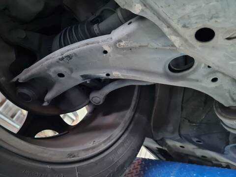 Brazo Suspension Delantero Derecho Mazda CX7 2.2 CRTD ER) ACTIVE 173CV 127KW