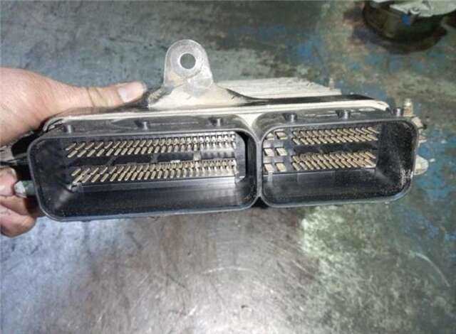 Foto 2ª: Centralita Motor ECU Dodge Caliber 1.8 S [1.8 LTR. - 110 KW 16V CAT] [EBA]