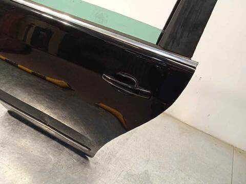 Foto 2ª: Puerta Trasera Izquierda Peugeot 5008 STYLE 114CV 84KW [9H05] (2013)