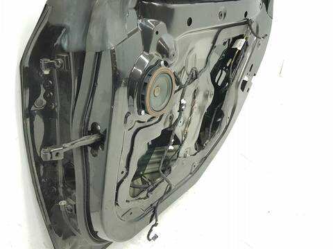 Foto 3ª: Puerta Trasera Derecha Bmw Serie 3 315 2.0 16V TD 150CV [B47D20A] (2013)