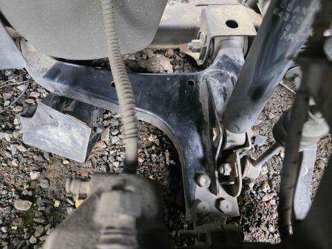 Brazo Suspension Delantero Izquierdo Ssangyong Rodius D20DTR