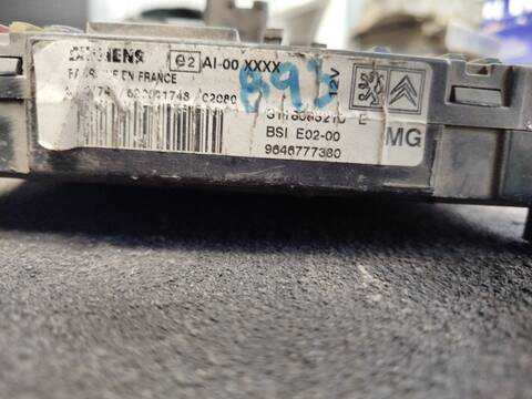 Foto 2ª: Caja Reles Fusibles Peugeot 206 VERSION INDEFINIDA (2001)