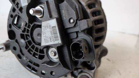Foto 3ª: Alternador Volkswagen Jetta ADVANCE 1.9 TDI 105CV (2005)