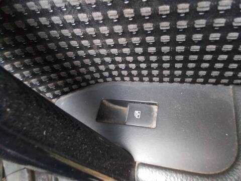 Foto 2ª: Botonera Elevalunas Chevrolet Captiva 2.0 VCDI LS 126CV 93KW [Z20S] (2008)