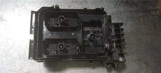 Foto 3ª: Caja Reles Fusibles Opel Astra  [LE2-B14XFL]