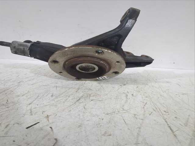 Foto 3ª: Mangueta Delantera Derecha Citroen C4 1.6 HDI 109CV [9HY (DV6TED4) 9HZ (DV6TED4)] (2006)