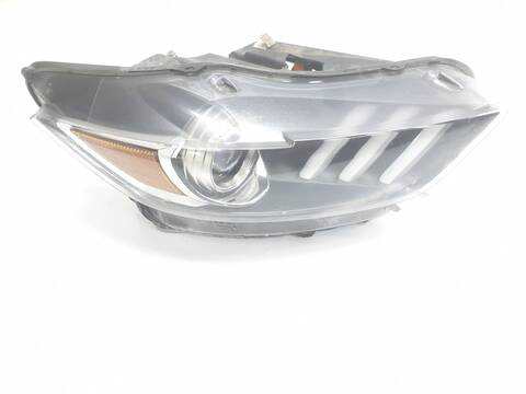 Faro Derecho Ford Mustang BASIS