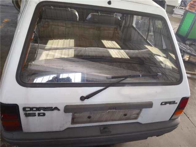 Portón Opel Corsa 1.5 D