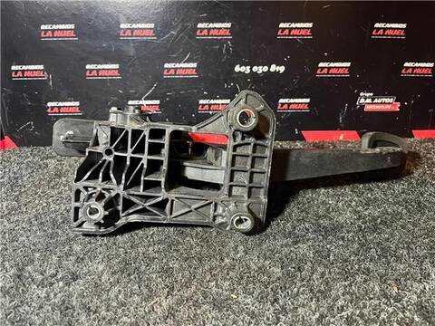 Foto 3ª: Pedal Embrague Renault Express 1.5 BASIS [1 5 LTR. - 55 KW BLUE DCI DIESEL FAP] 75CV 04.2021 ) [K9KU876]