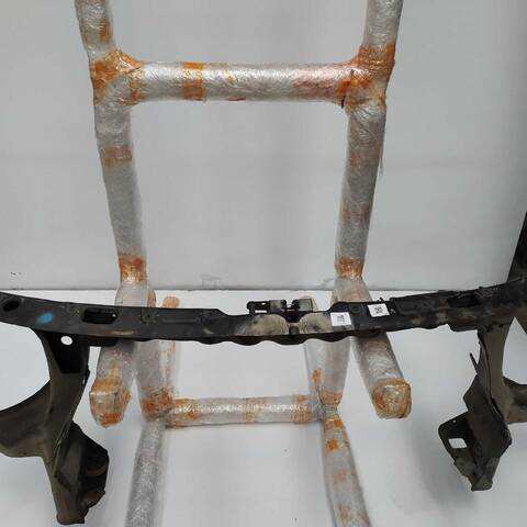 Foto 3ª: Paragolpes Delantero Volkswagen Touareg 3.0 V6 TDI (2002)