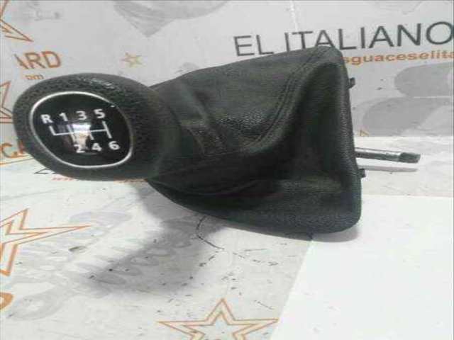 Foto 2ª: Palanca de Cambio Bmw Serie 1 114 120D BERLINA 177CV 130KW [N47D20A] (2008)