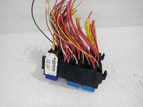 Foto 3ª: Caja Reles Fusibles Renault Trafic L1H1 2 7T 95CV [R9M413] (2014)