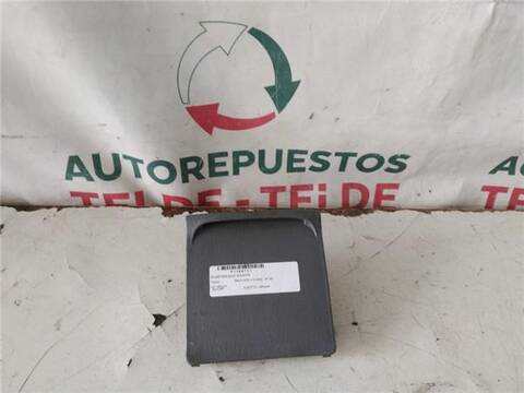 Guantera Toyota Rav4 2.0