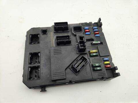 Caja Reles Fusibles Peugeot 407 ST CONFORT PACK 136CV 100KW